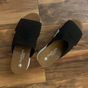 Nurture Roam Women’s Sandals | Size 8.5